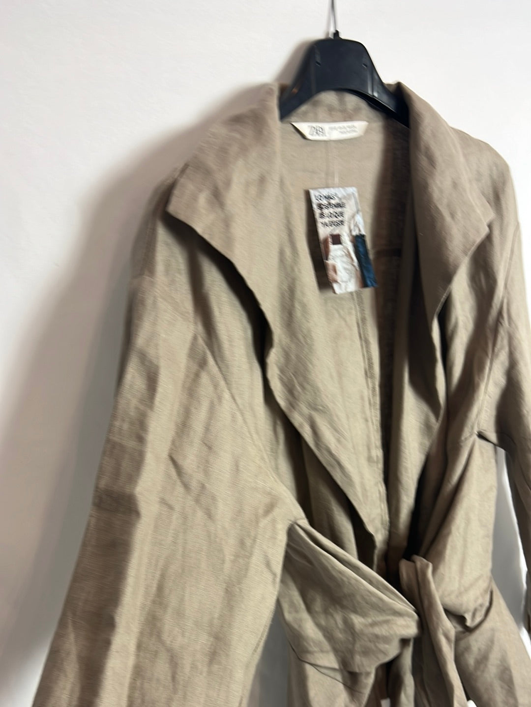 ZARA.Blusa/sobrecamisa beige T.xs