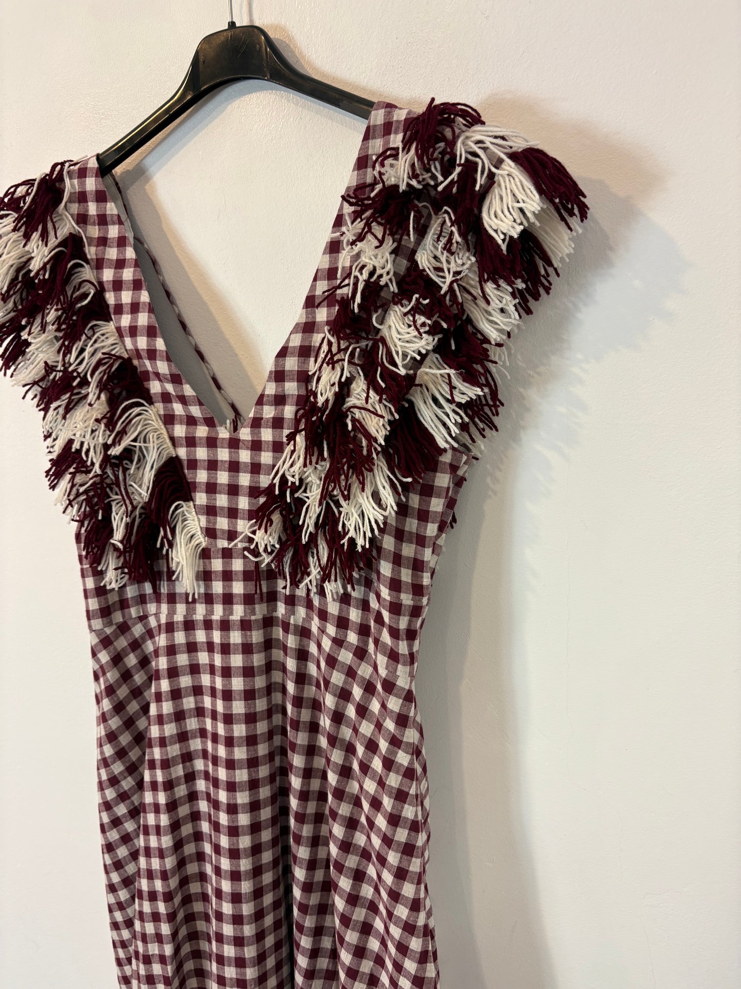 IQ COLLECTION. Vestido largo vichy flecos