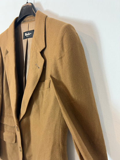 WINDSOR. Blazer cashmere camel detqlle cuello
