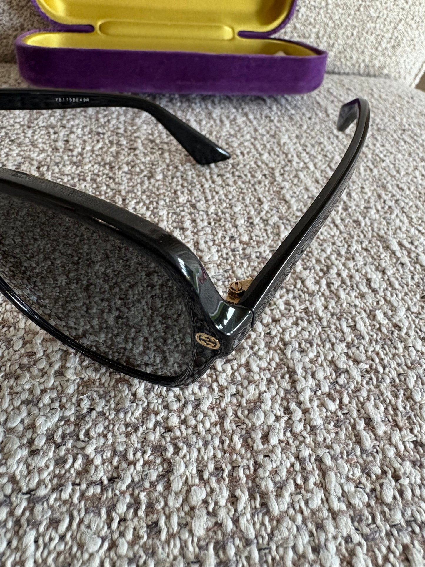 GUCCI. Gafas de sol negras