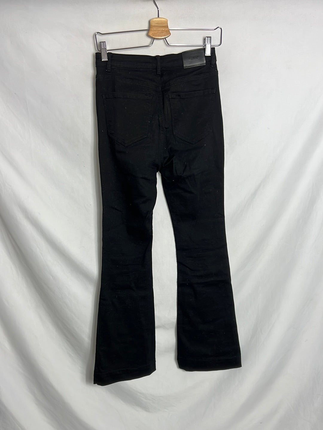 STRADIVARIUS. Black flared trousers, size 36