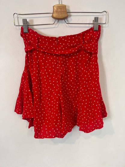 ZARA. Falda/pantalón roja lunares T.s