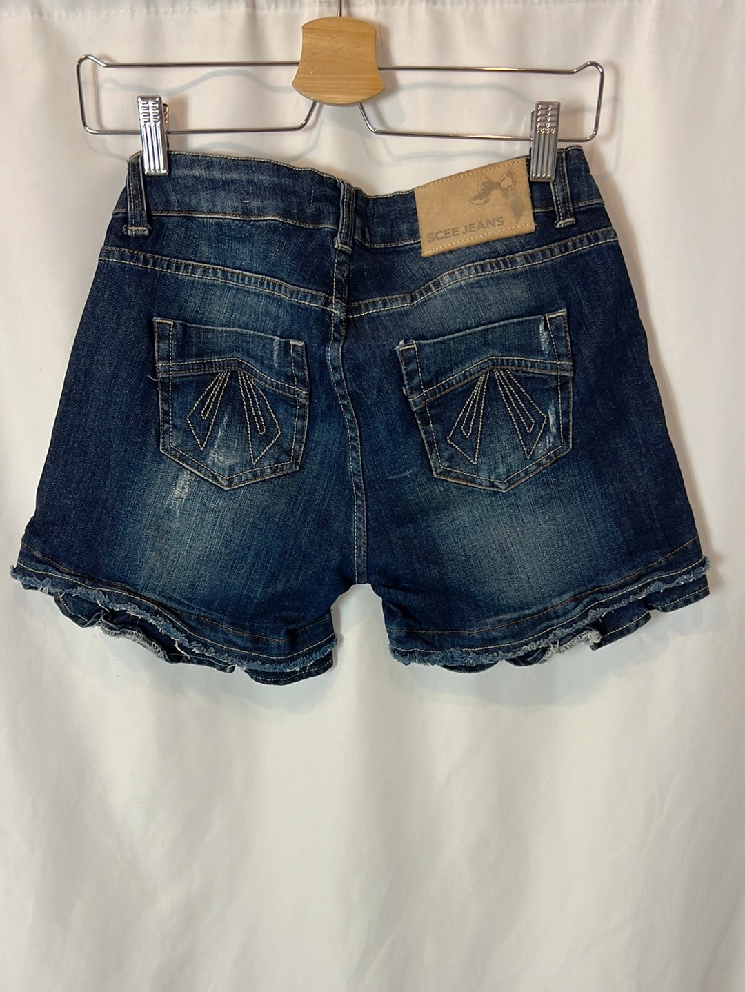 TWIN-SET. Denim shorts with ruffle detail. T 27 (38)