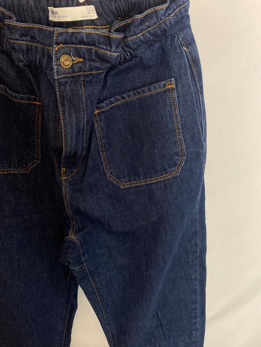 ZARA.Slouchy denim oscuro T.36