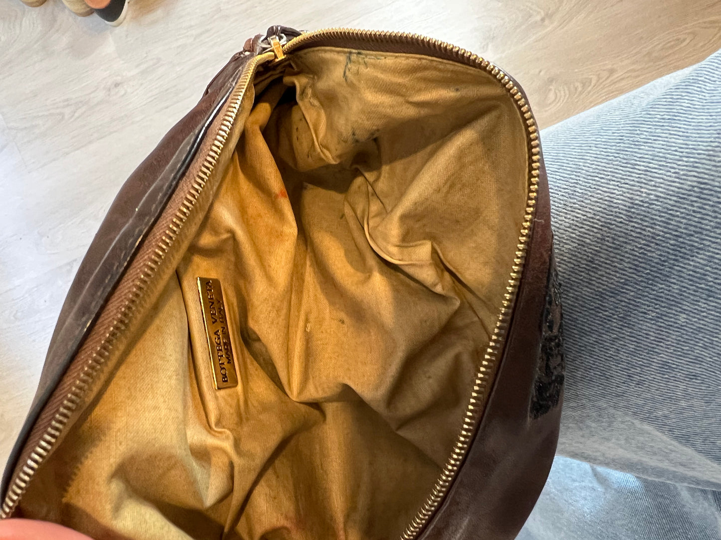 BOTTEGA VENETA. Vintage leather belt bag/crossbody bag