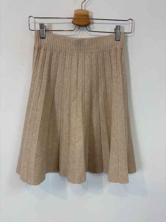 OTRAS. Falda corta plisada punto. T S