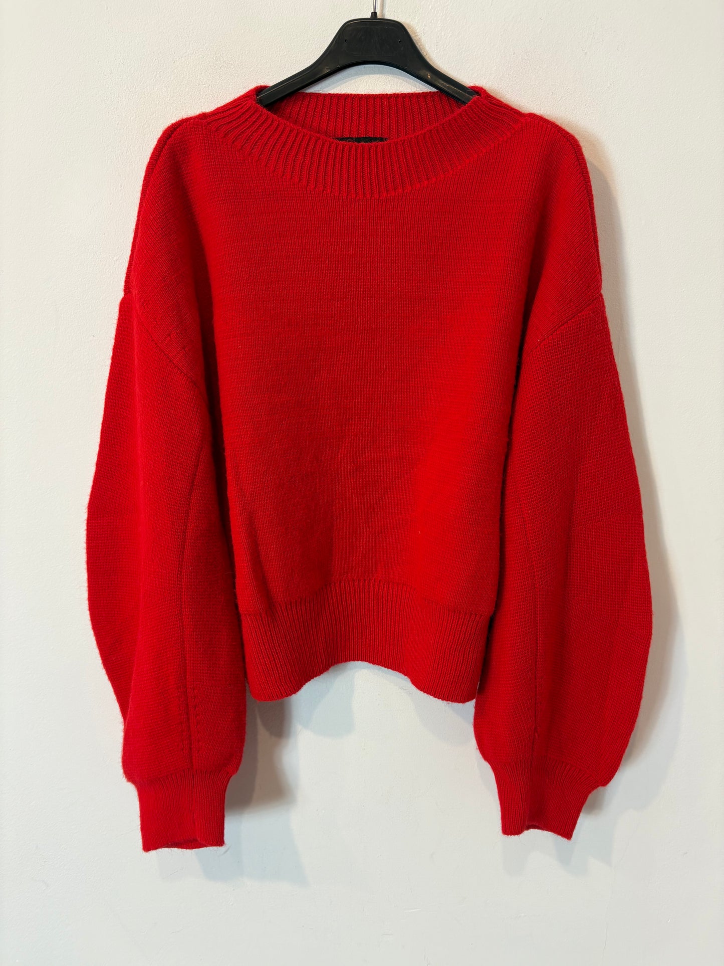 MANGO. Jersey rojo perkins