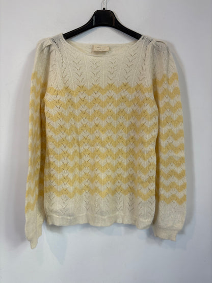 ZARA. Black stretch knit top. TL