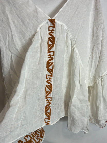 MASSIMO DUTTI. Embroidered linen blouse. T.S.