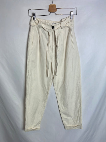 MANGO. Ecru pleated trousers. Size 36