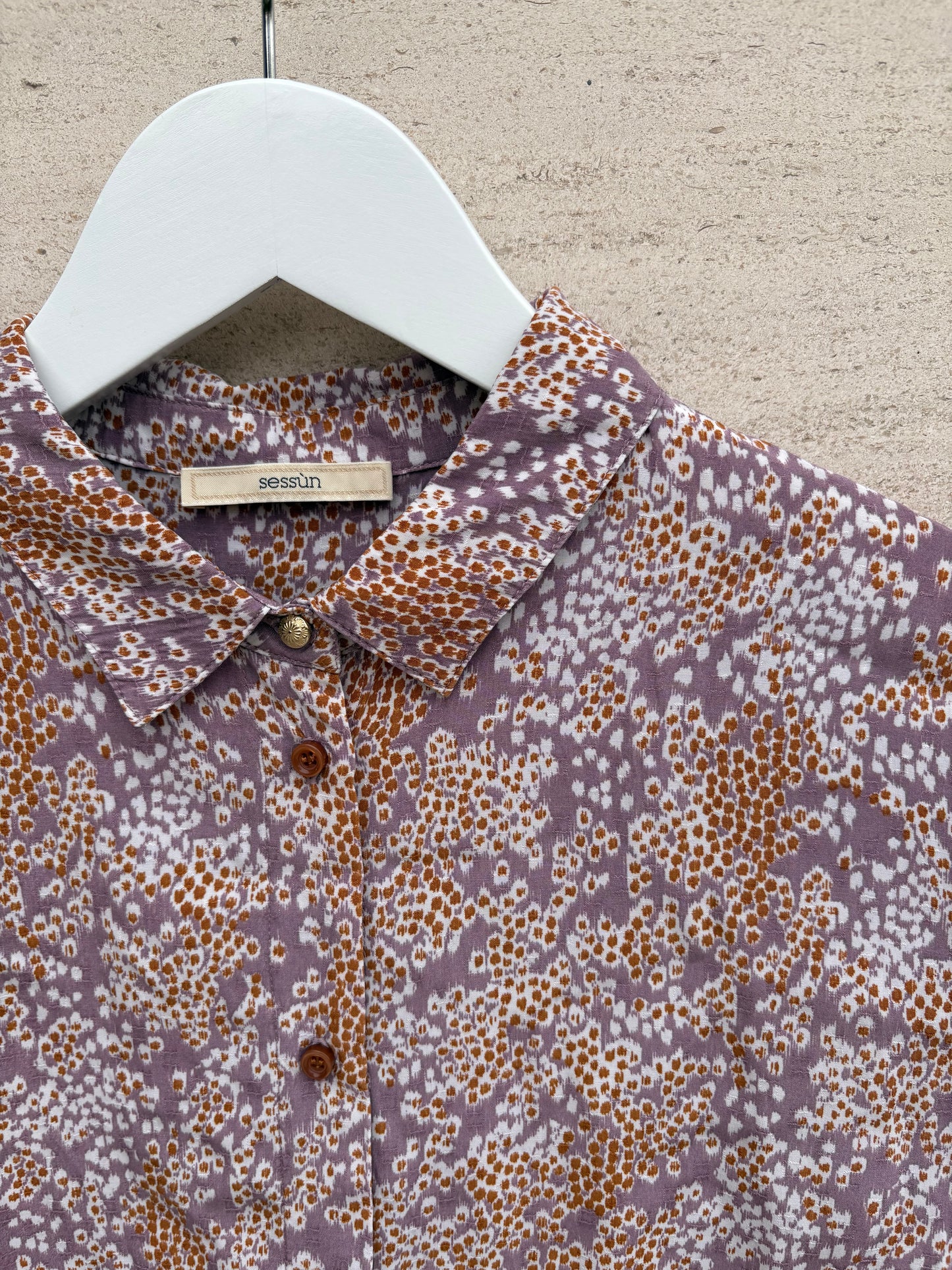 SESSÚN. Blusa malva estampada