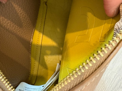 ADOLFO DOMINGUEZ. Bolso bandolera bicolor