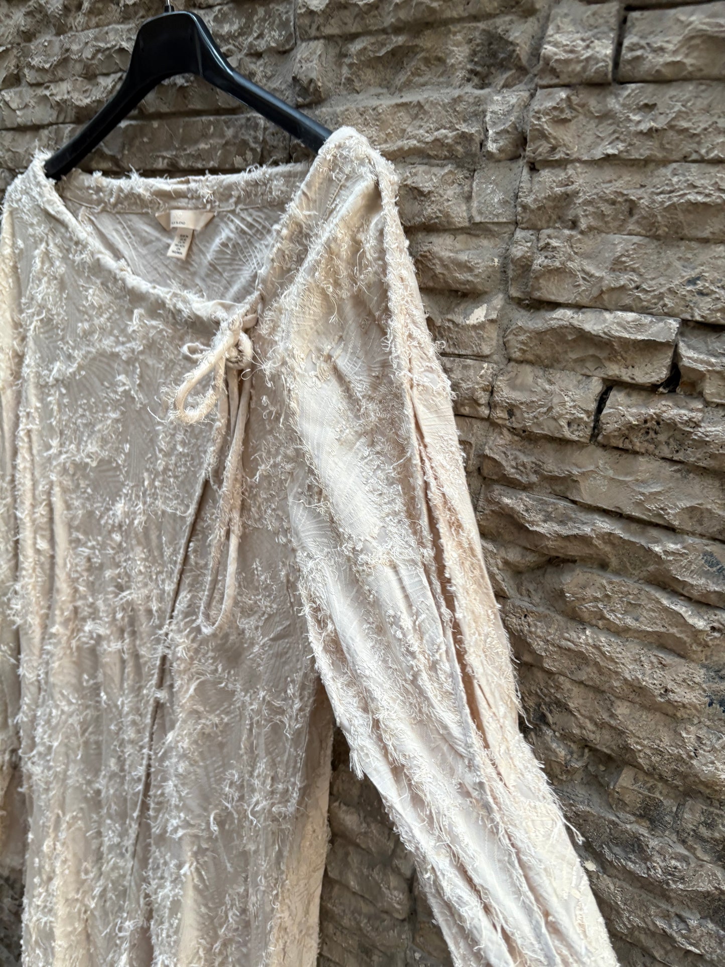 H&M. Vestido midi con seda