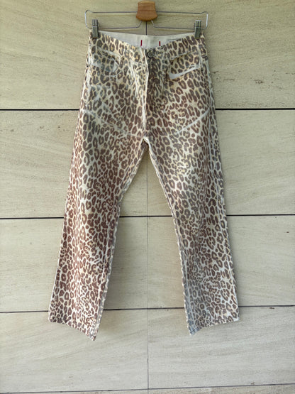 ZARA. Buttoned animal print denim. T34