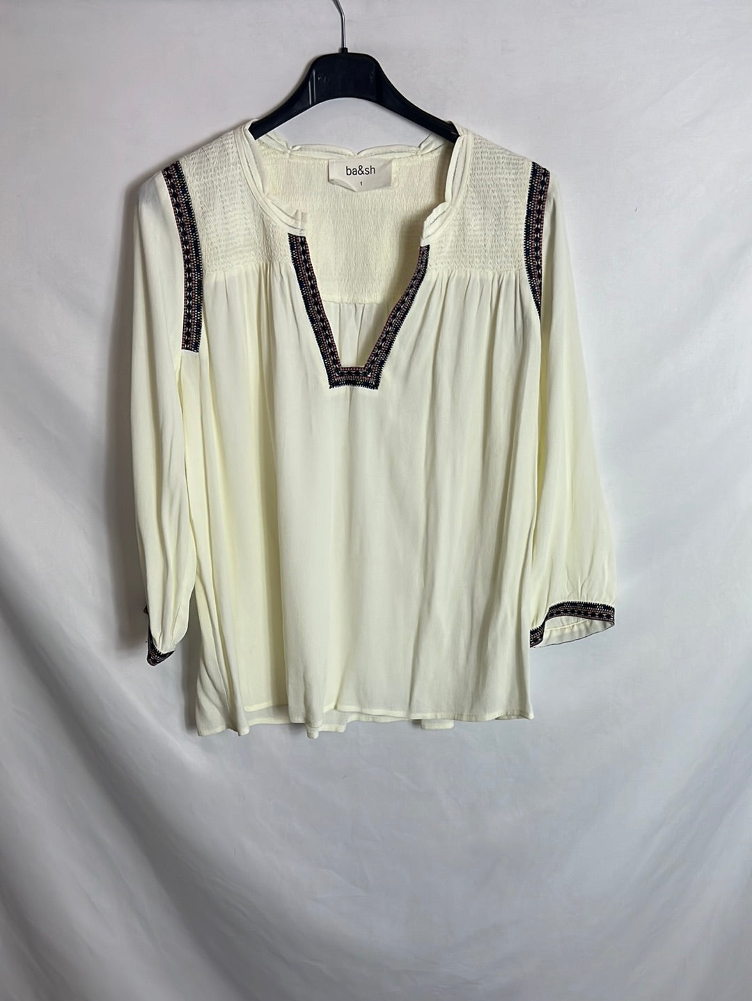 BA&amp;SH. Beige blouse with ethnic details. Size 1(S)
