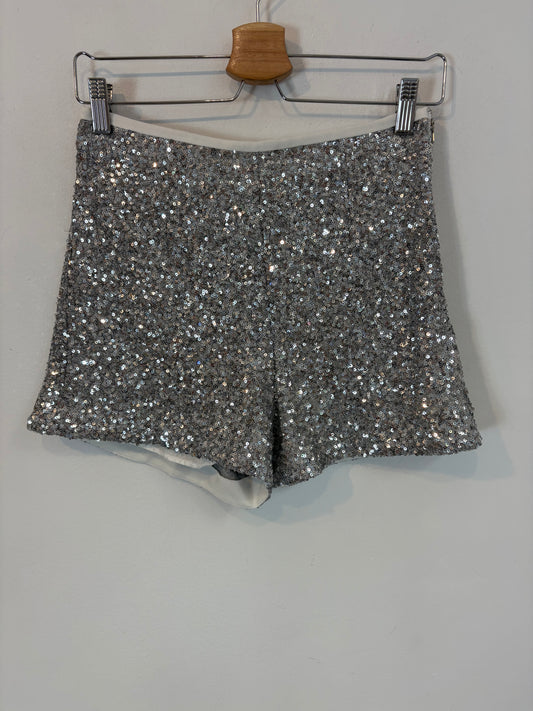 ZARA. Pantalón corto lentejuelas. T S