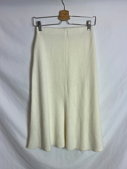 ZARA. Falda midi punto color crudo. T S