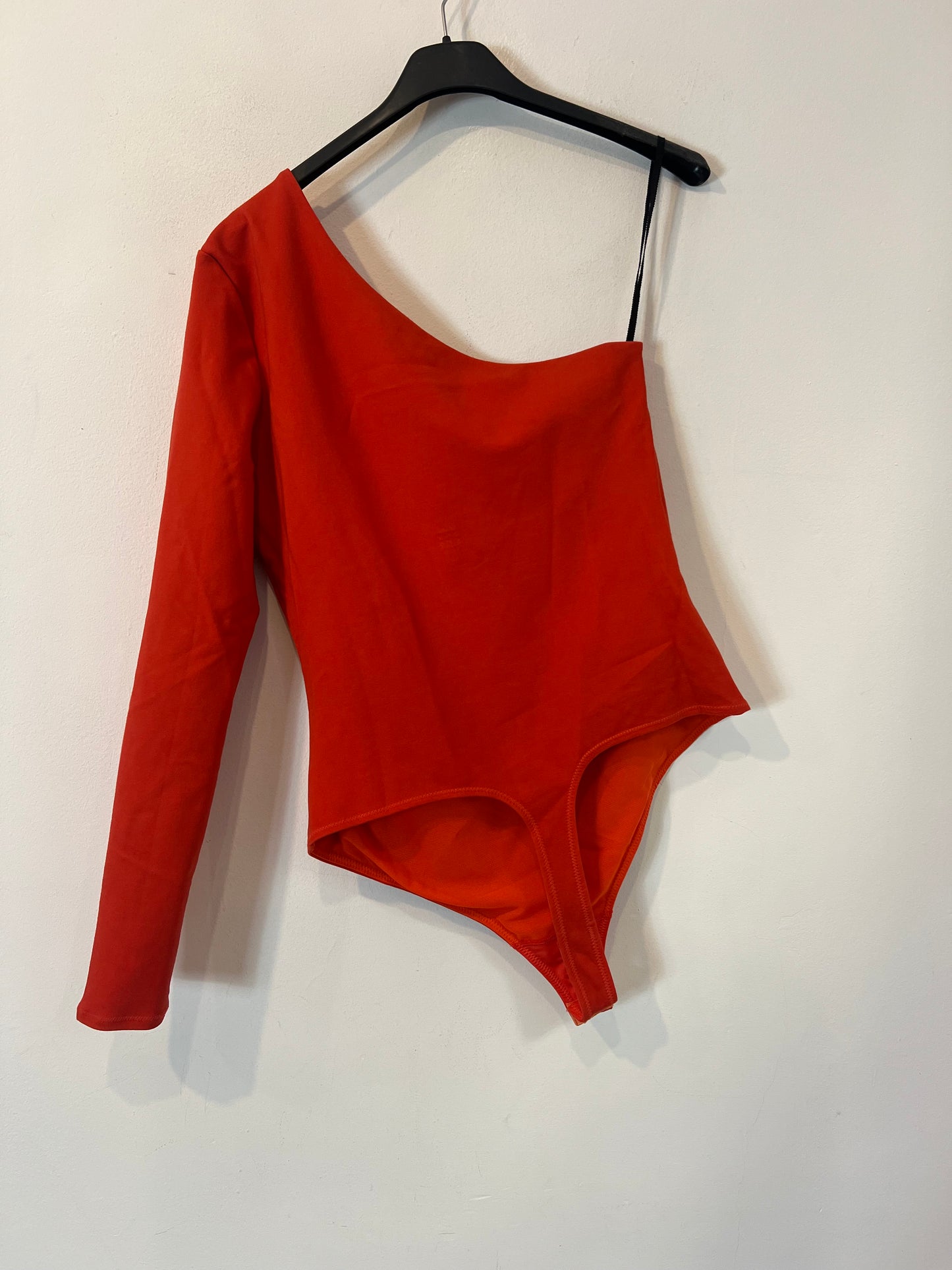 ZARA. Beige flowing blouse. Size M