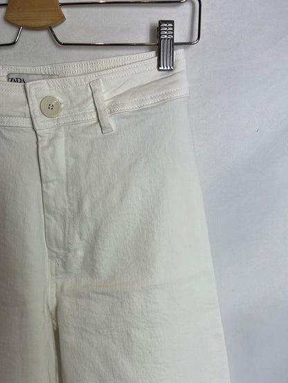 ZARA. Patalón culotte blanco . T36