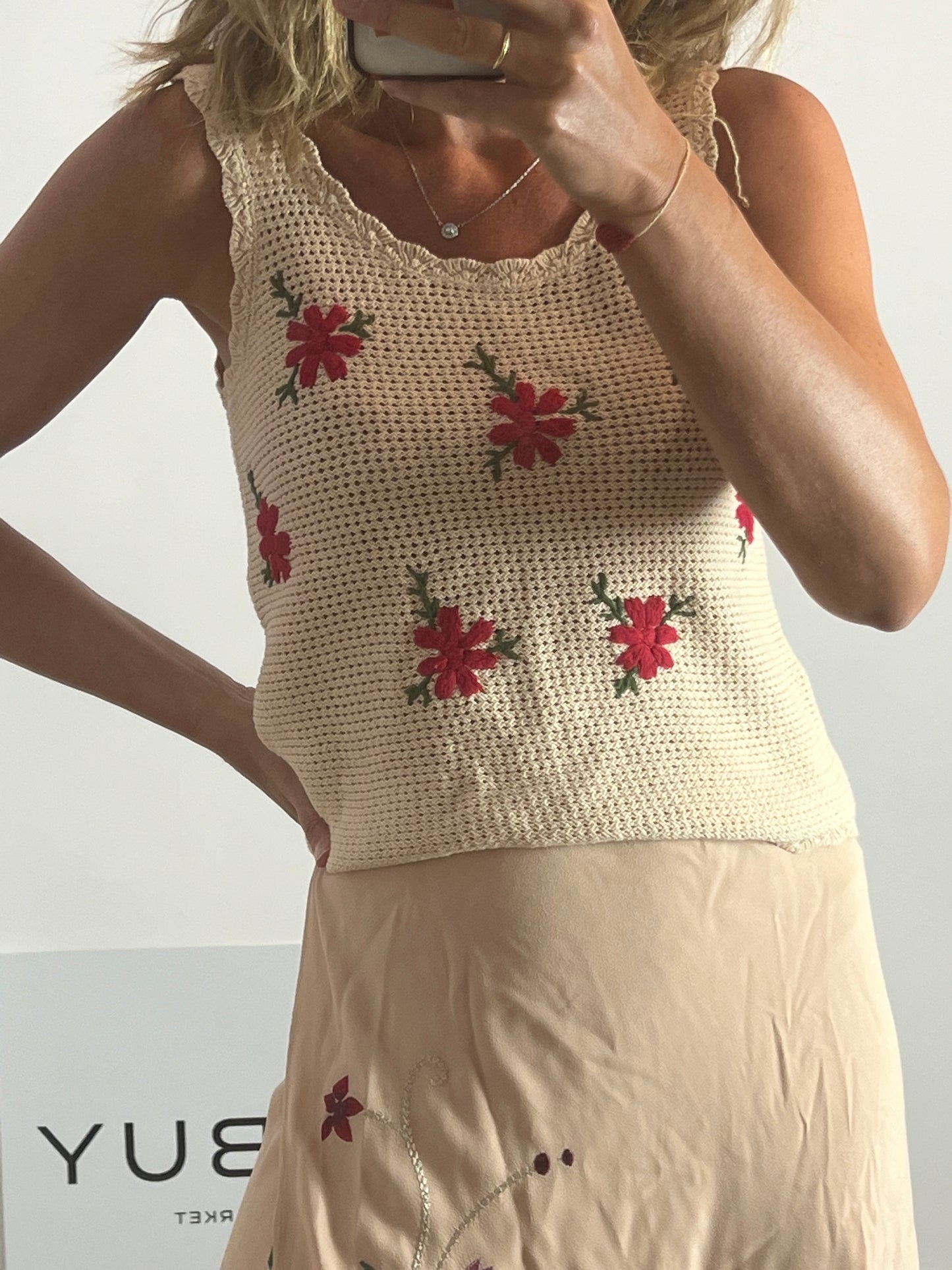 INTROPIA. Top crochet bordados. T XS