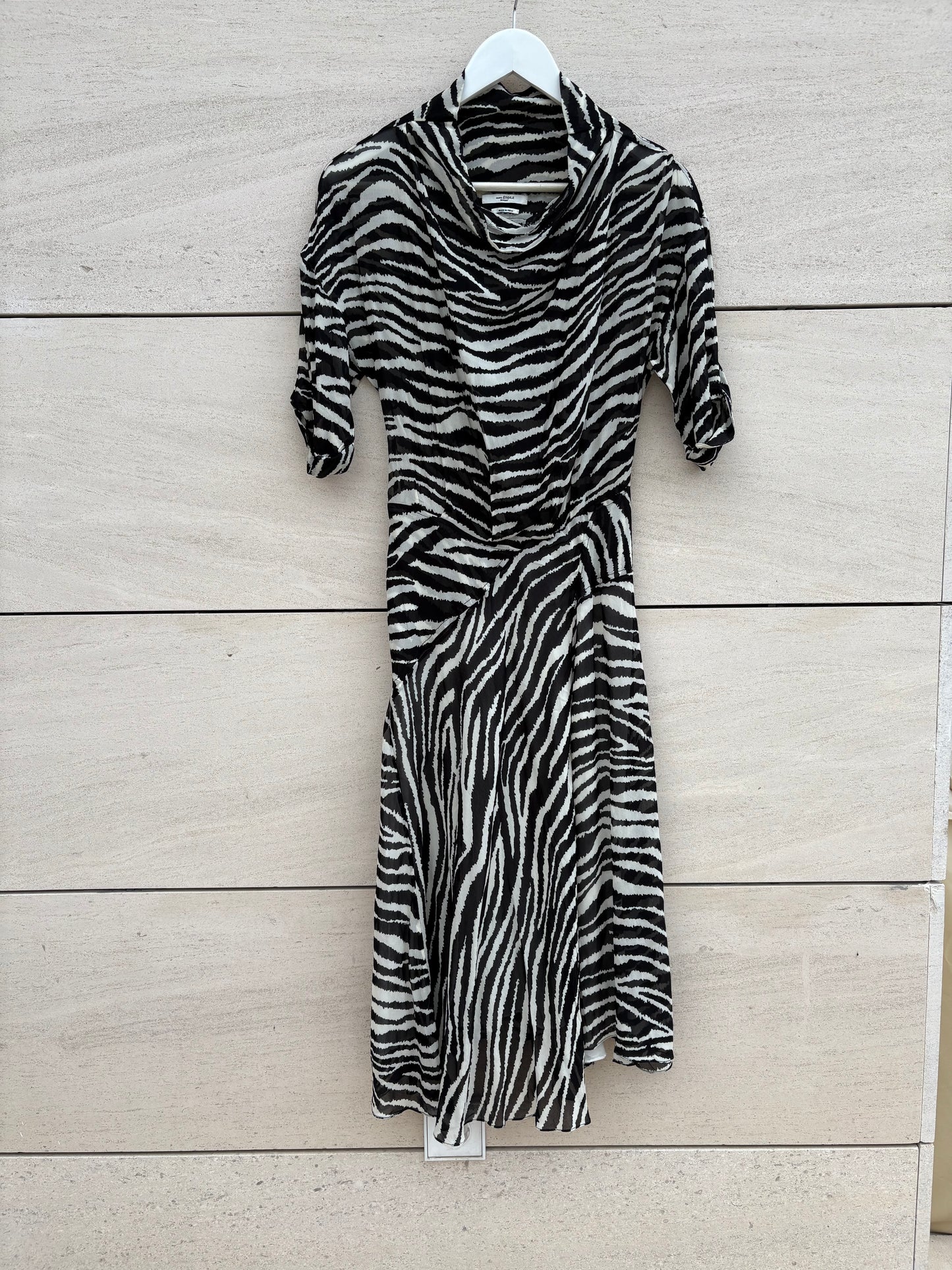 ISABEL MARANT ETOILE. Vestido fluido asimetrías bicolor