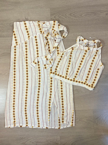 STRENA. Conjunto falta y top bordados