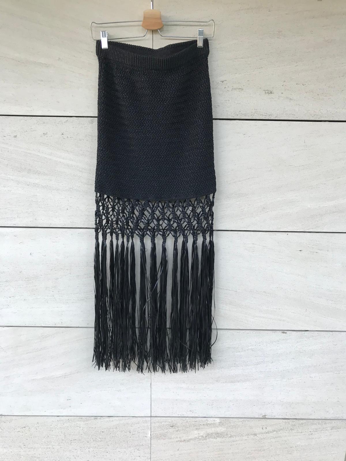 H&M EDITION. Falda corché larga flecos