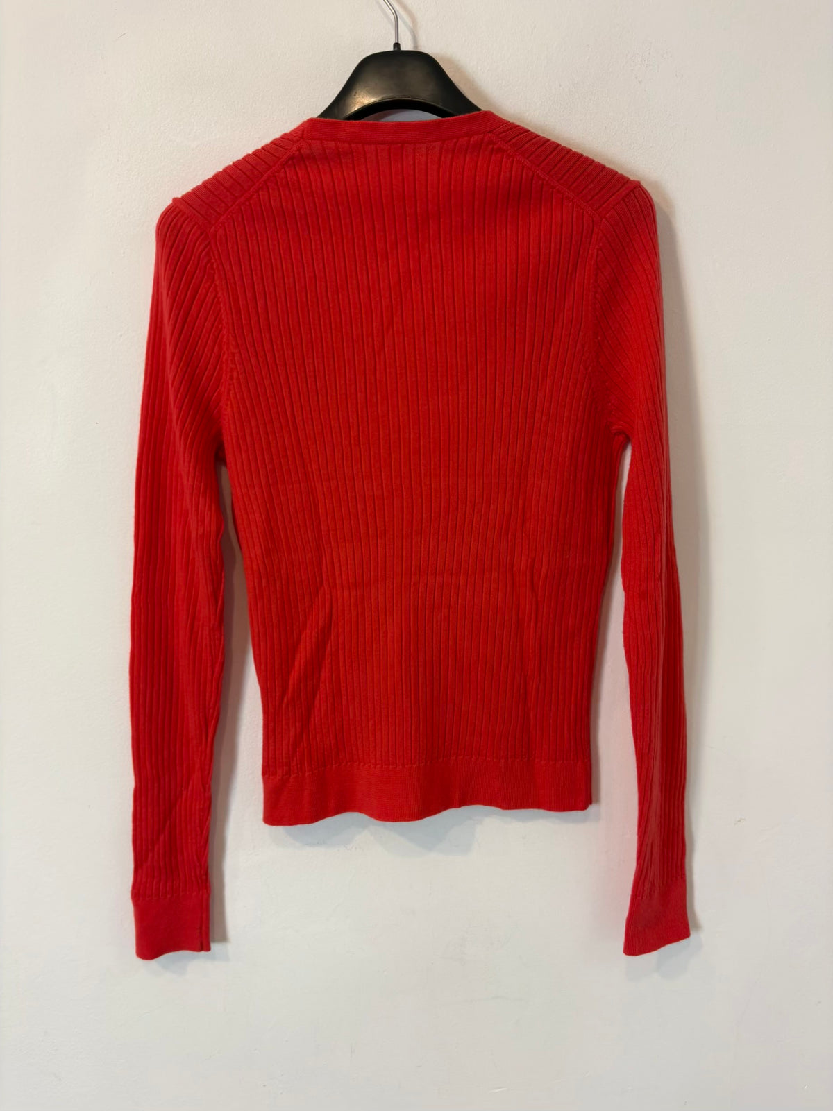UNIQLO. Cárdigan rojo 100% lana
