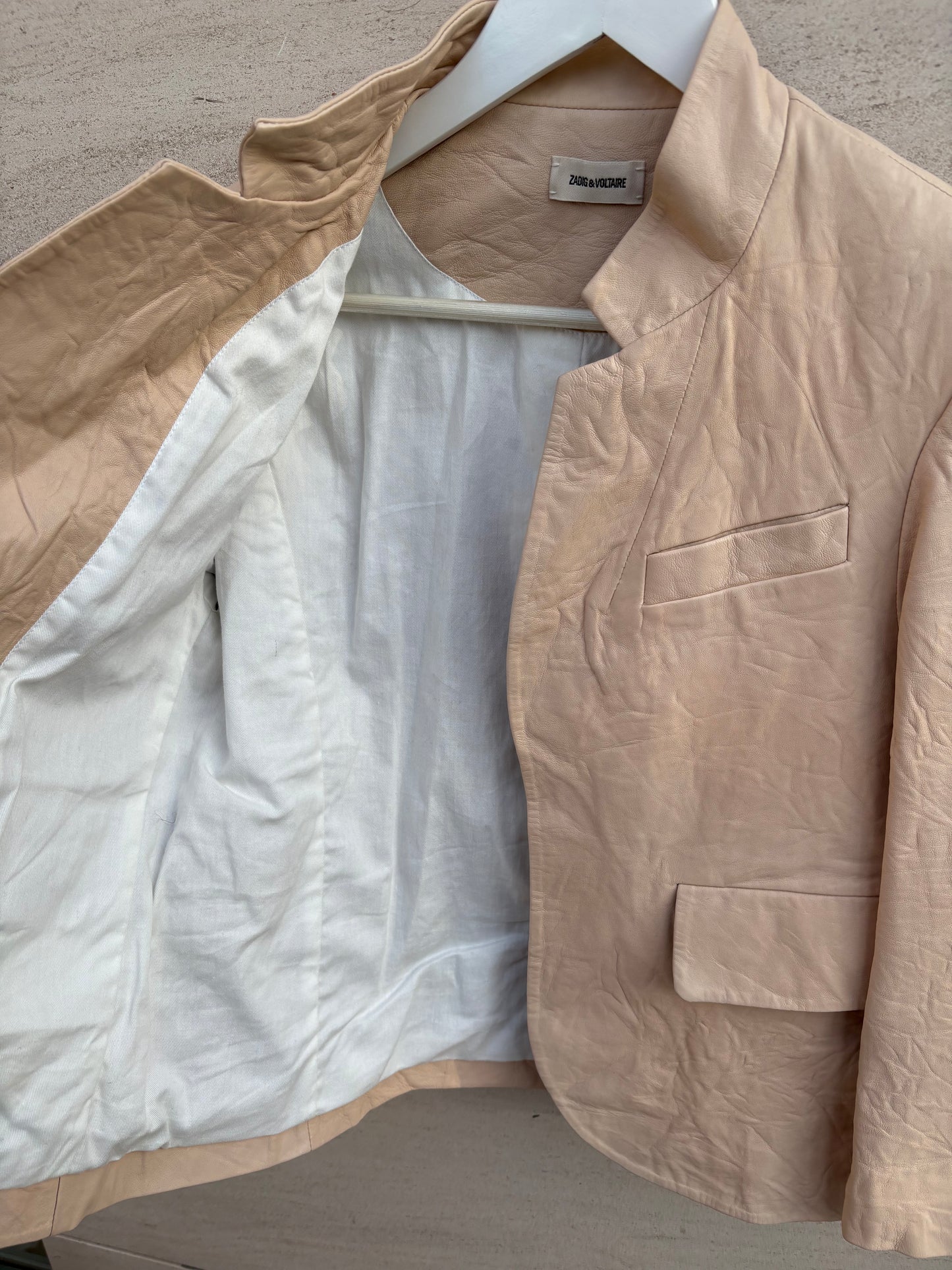ZADIG & VOLTAIRE. Chaqueta piel beige claro