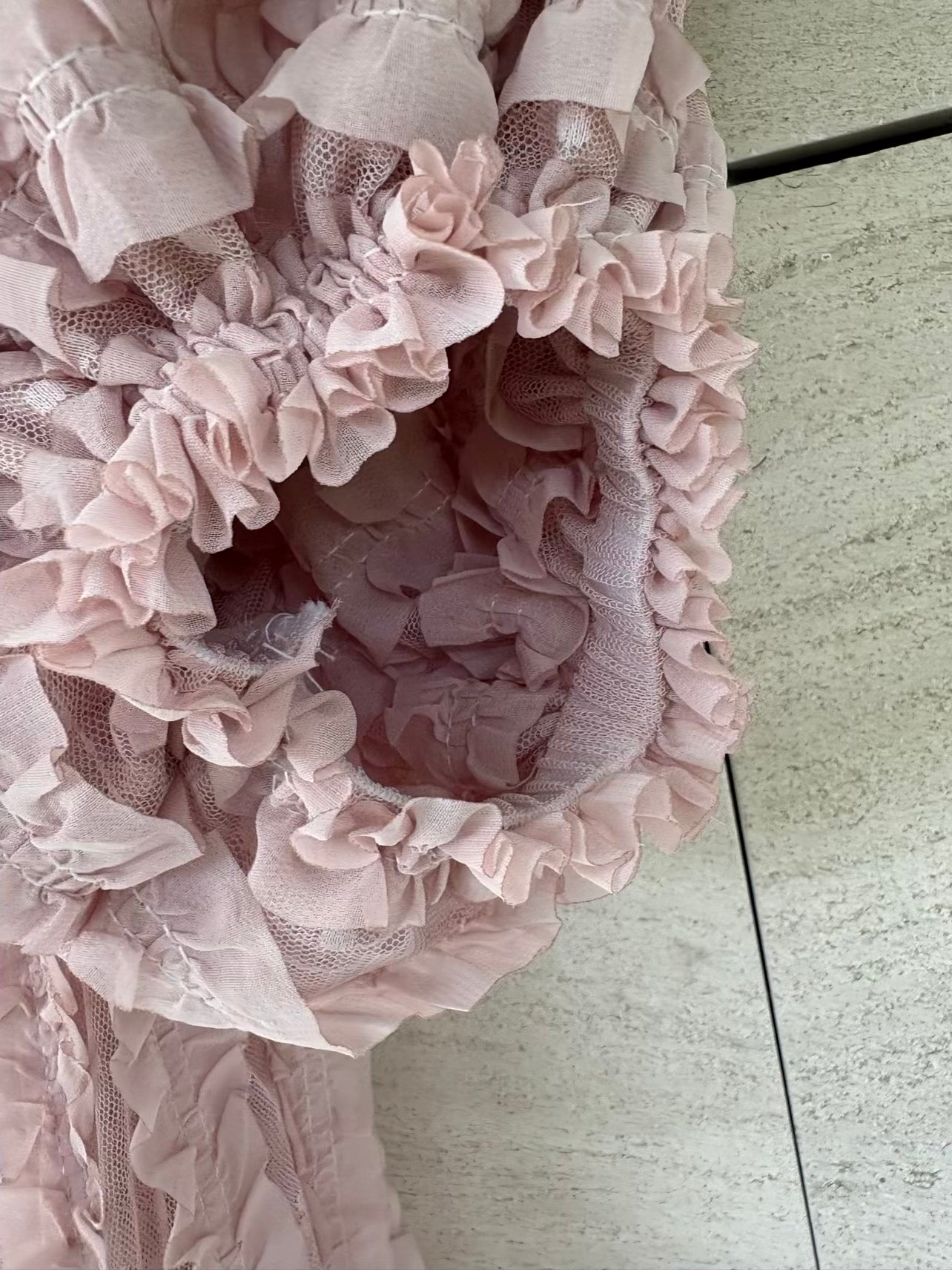 MARMOTA. Vestido largo de gala en tul plumeti rosa empolvado