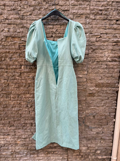 MAGNOLIA KOBUS. Vestido midi textura verde claro