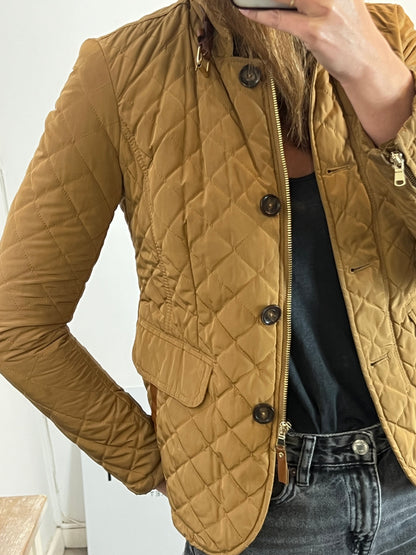 MASSIMO DUTTI. Camel quilted jacket. TS