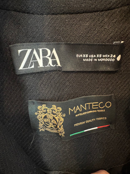 ZARA. Abrigo largo lana detalle puños