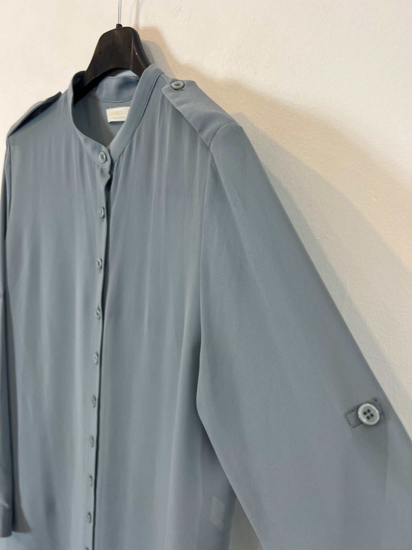 BIMANI. Blusa larga aberturas semitransparente. T L
