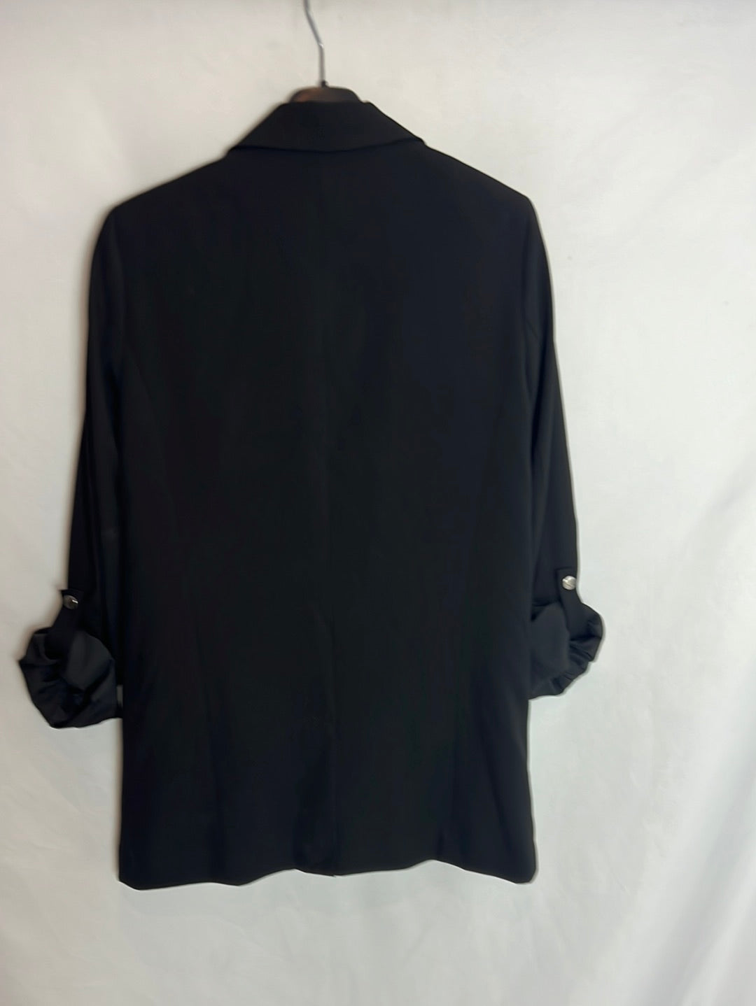 PULL&BEAR . Blazer negra larga. T S