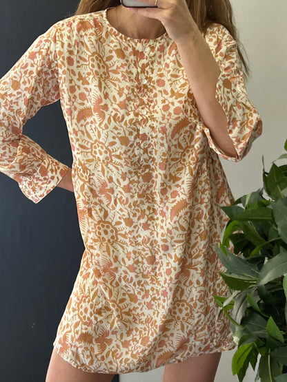 LOUISE MISHA. Vestido beige corto T.36