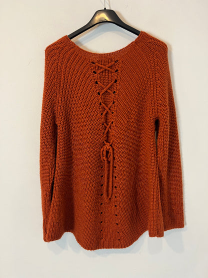 FROST. Cauldron sweater with back detail. TS/M