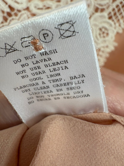 MASSCOB. Blusa seda nude