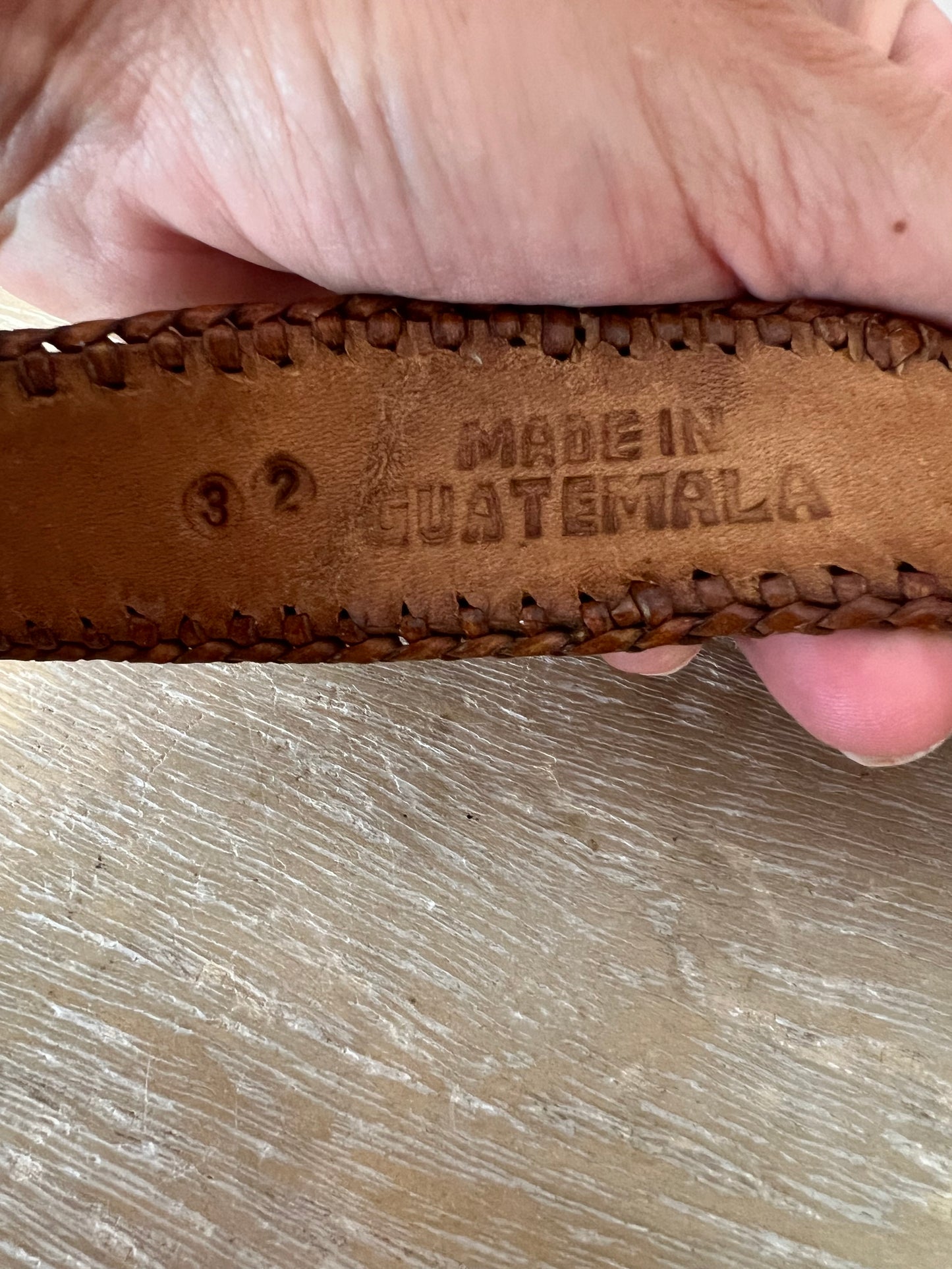 OTHERS. Green embroidered belt size 32