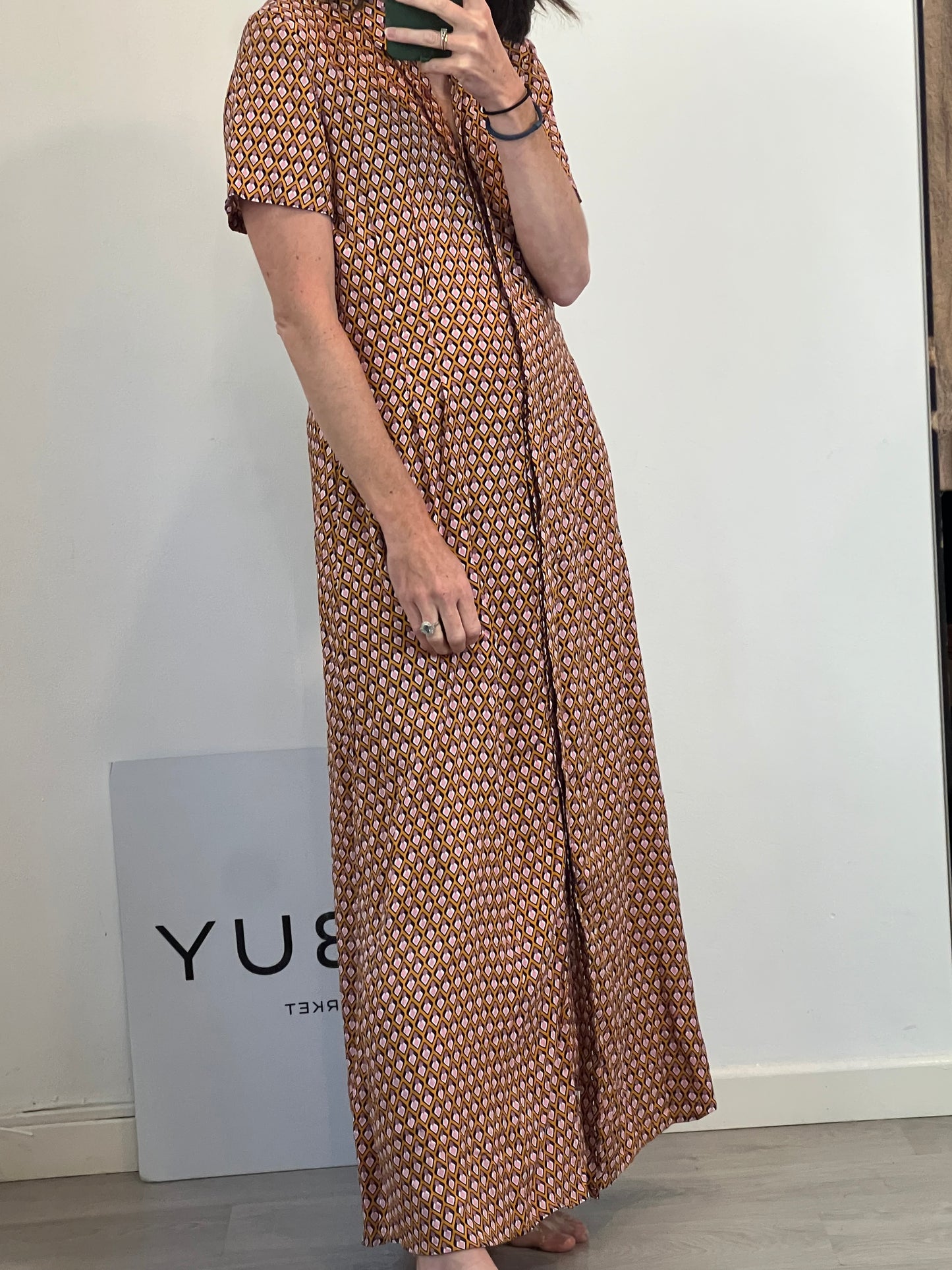 STRADIVARIUS. Vestido camisero estampado geométrico. T M