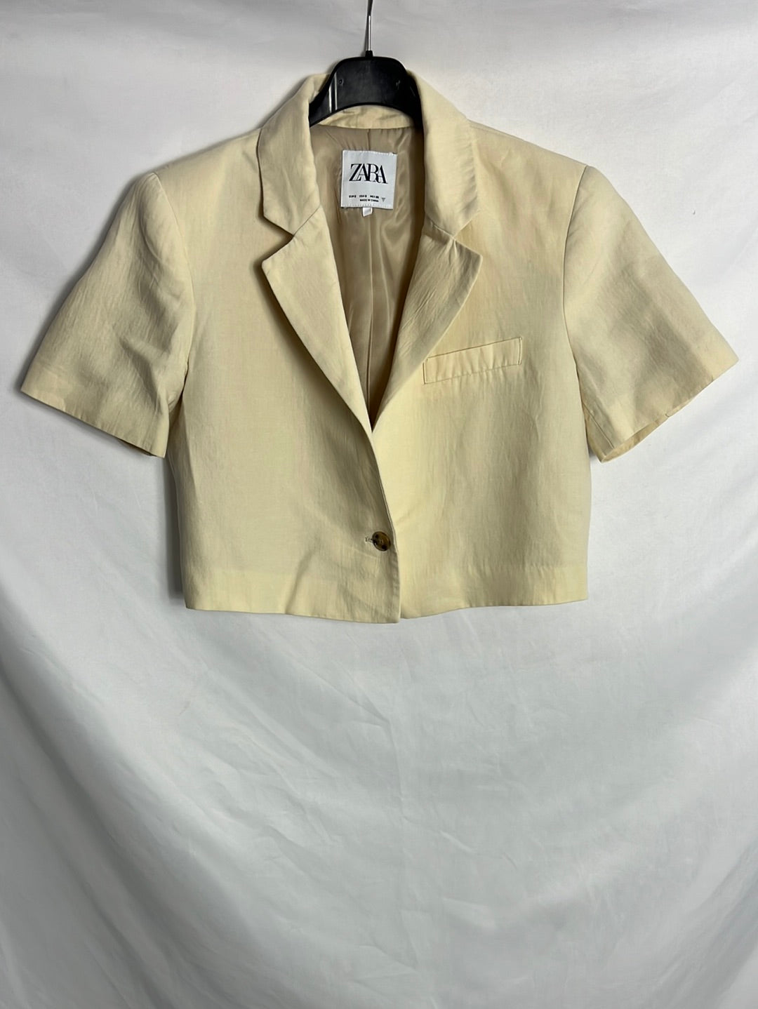 ZARA. Chaqueta crop beige. T S