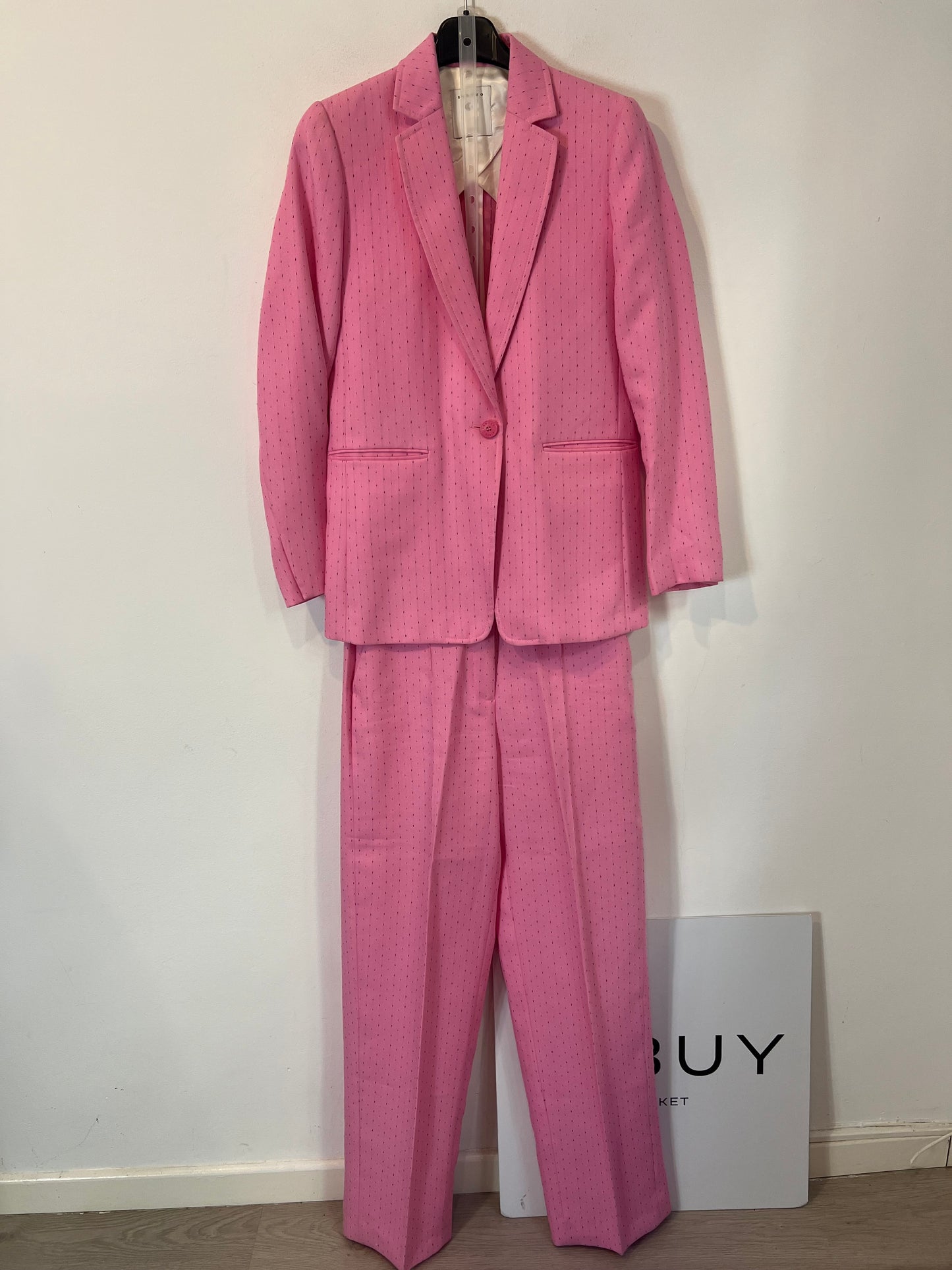 SANDRO. Traje de chaqueta rosa rayas T.36/38