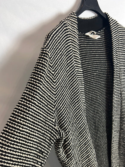 H&amp;M. Two-tone mottled jacket. TM