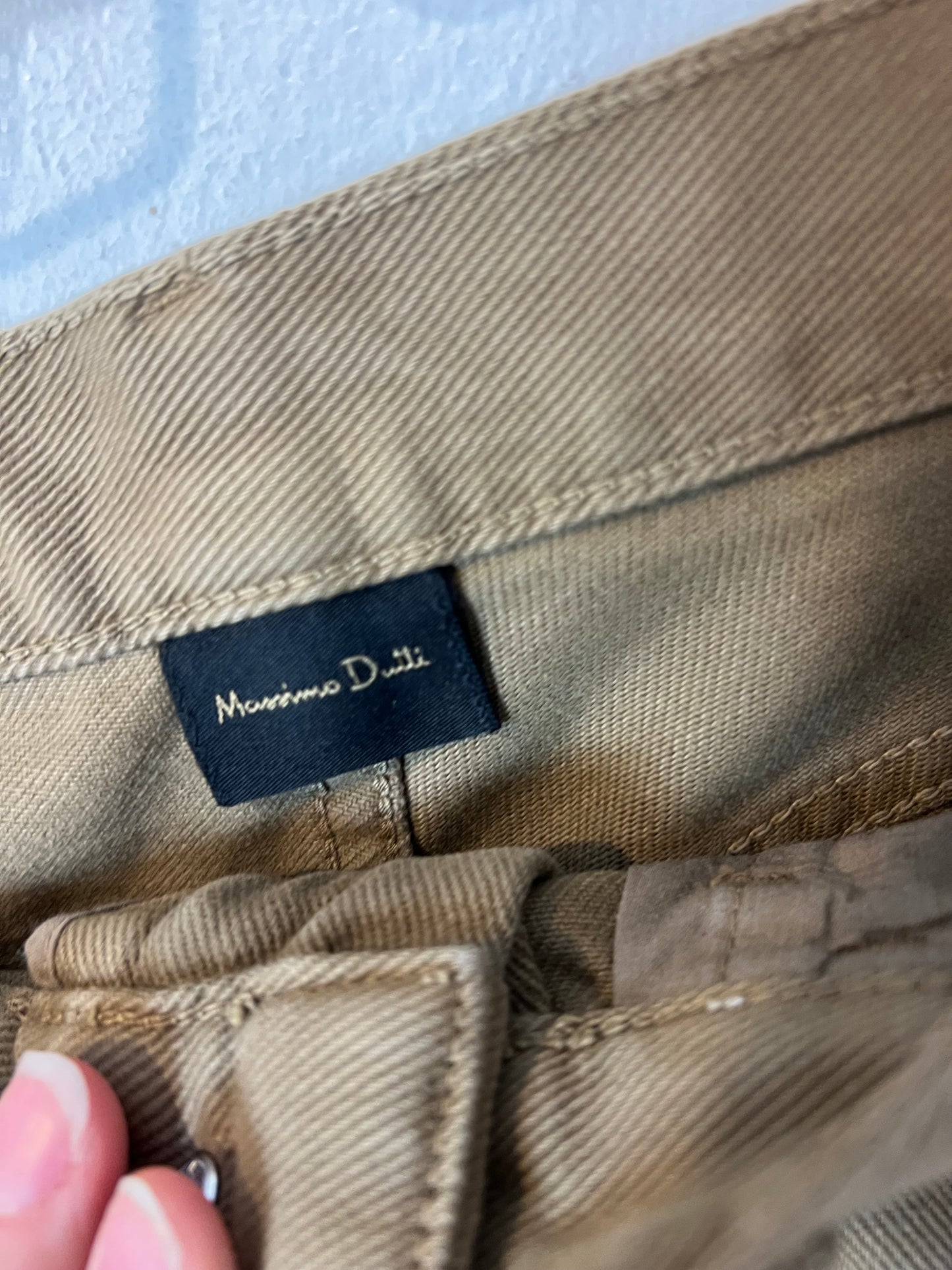 MASSIMO DUTTI. Denim marrón recto