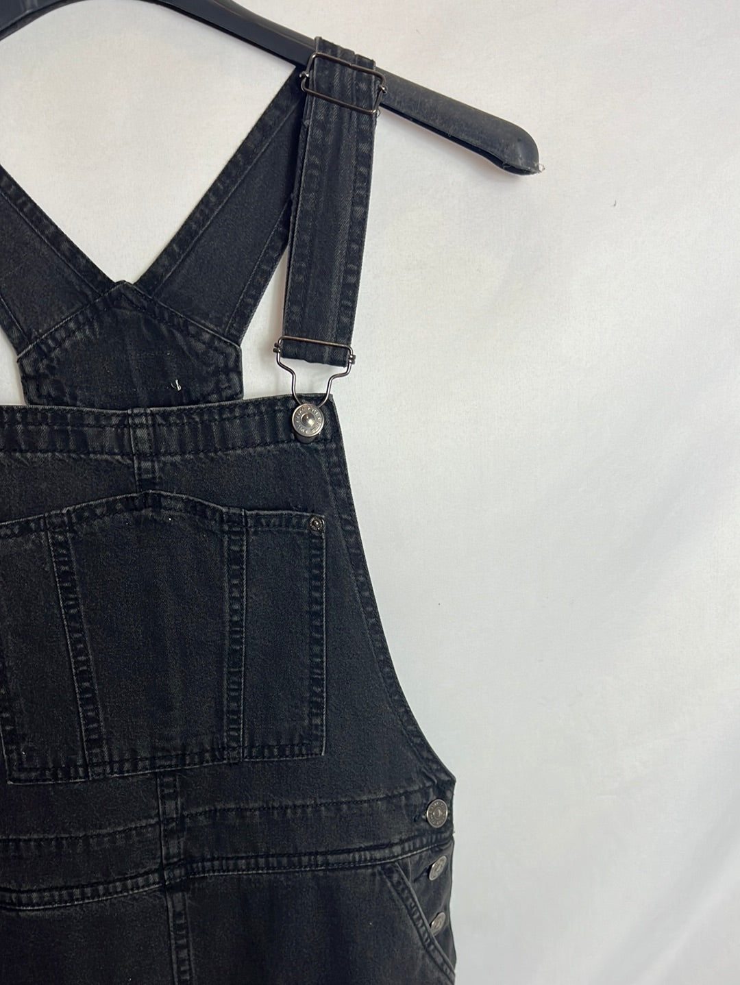 PULL&BEAR . Vestido/peto denim negro.T M