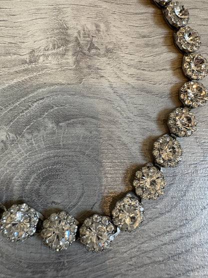 ZARA. Gargantilla pedrería