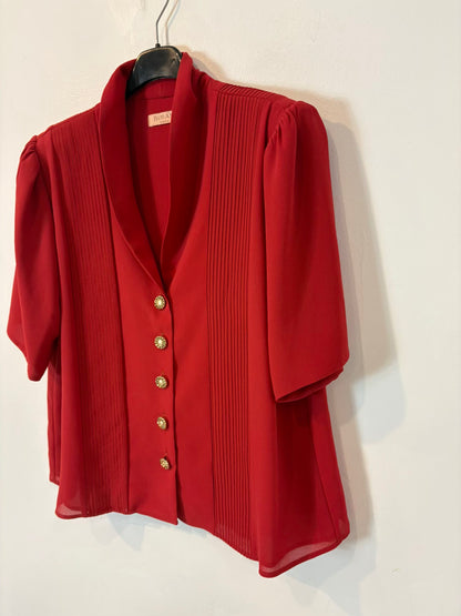 BIMANI. Blusa roja botones y hombreras