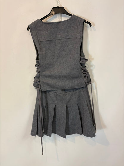 THE KOOPLES. Conjunto gris textura