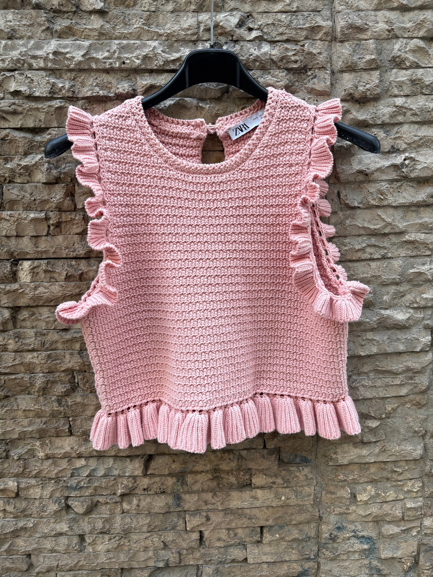ZARA. Top punto rosa volante