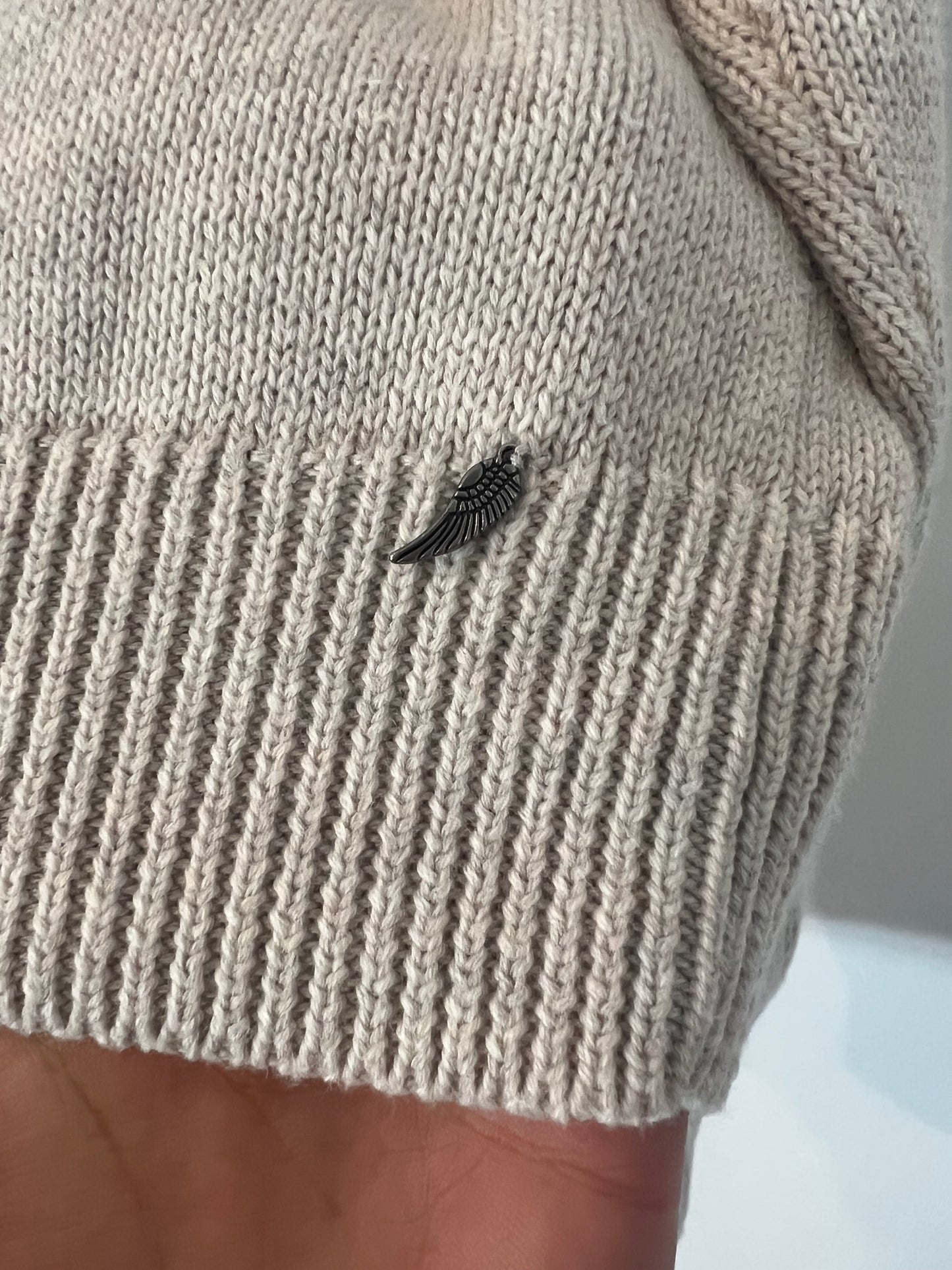 COSTER COPENHAGEN. Jersey gris detalles escote. T M